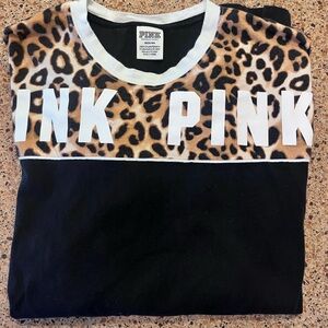 Victoria’s Secret PINK Cheetah Print Long sleeve Shirt Size Medium Comfy Cute